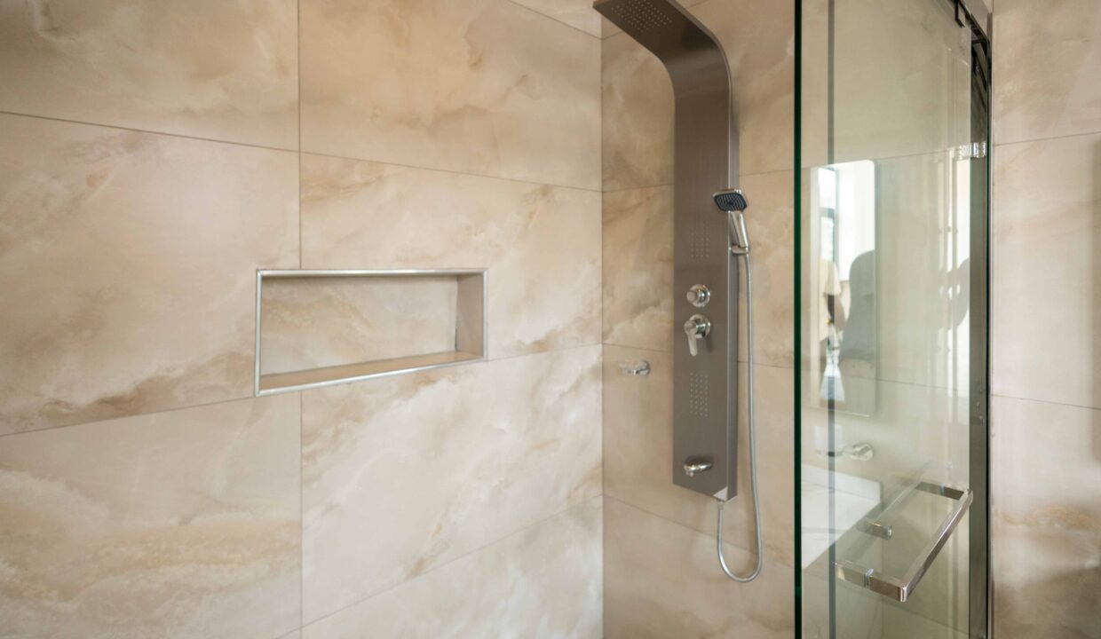 15shower unit