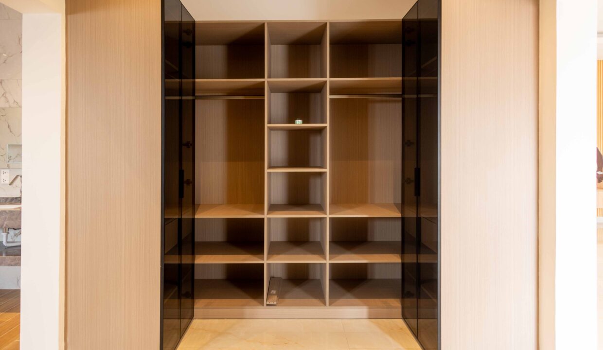 41wardrobe