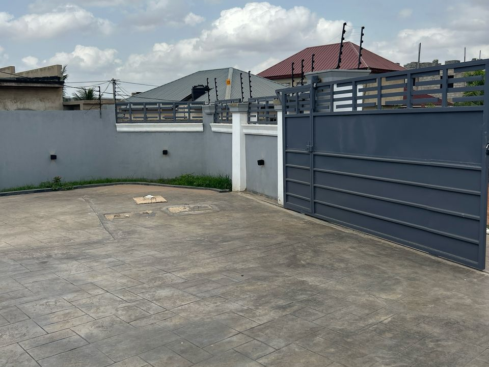 GATE ENTRANCE